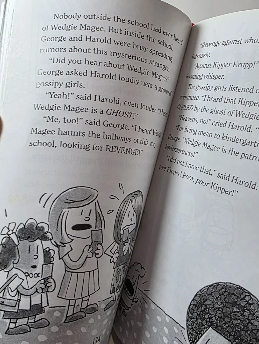 Captain Underpants and the Terrifying Returning Tippy Tinkletrousers -Dav Pilkey